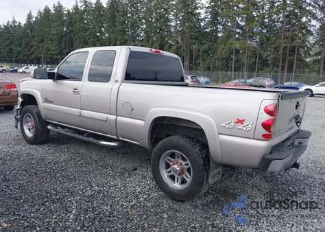 2004 Chevrolet Silverado 2500Hd Lt from USA, damaged, VIN 1GCHK29114E183017
